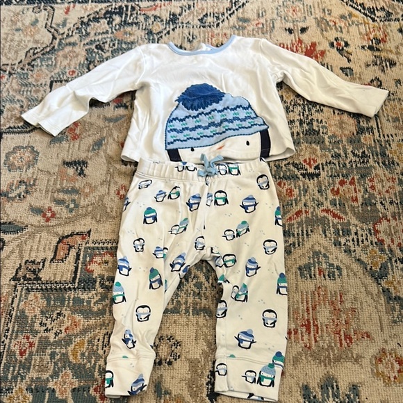 Gymboree Other - Adorable Penguin Baby Outfit
